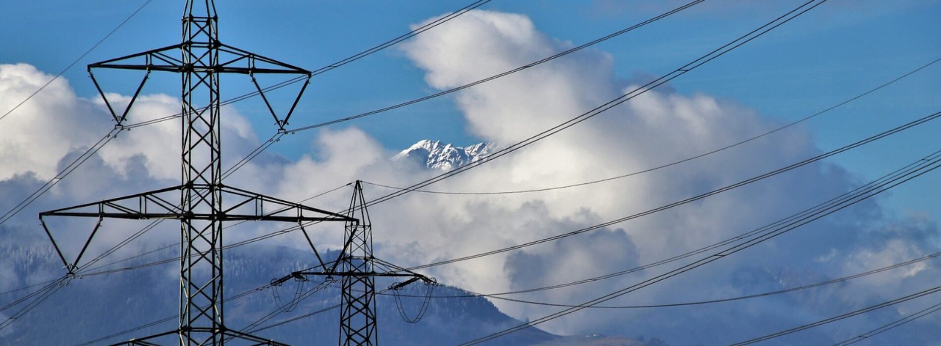 Agregaty prądotwórcze – sposób na zachowanie ciągłości w dostawie prądu