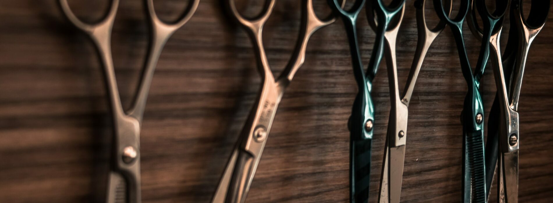 Akcesoria fryzjerskie – co warto o nich wiedzieć?