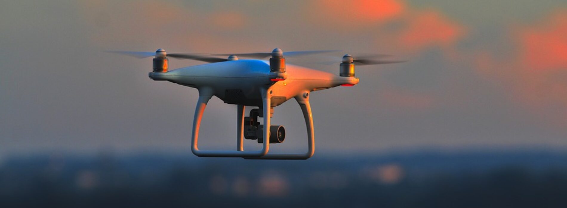 Autonomiczne drony zmienią rynek pracy. Wkrótce mogą zastąpić pracowników ochrony